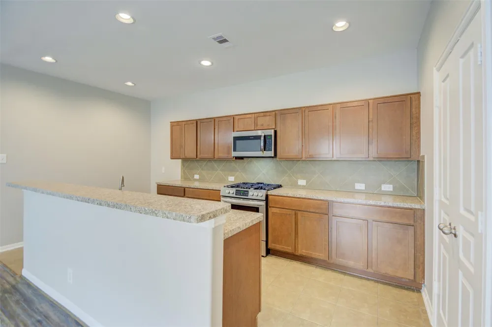 6026 Burnet Bend Avenue Crosby, TX 77532