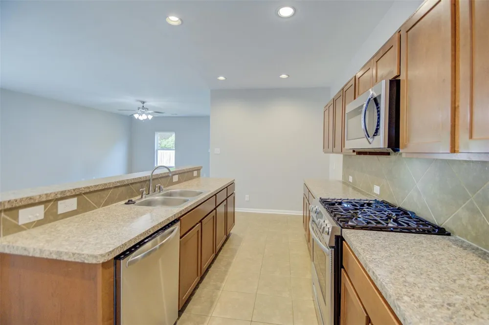 6026 Burnet Bend Avenue Crosby, TX 77532
