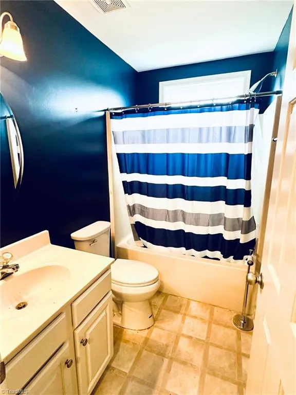 407 Timbercreek Drive McLeansville, NC 27301
