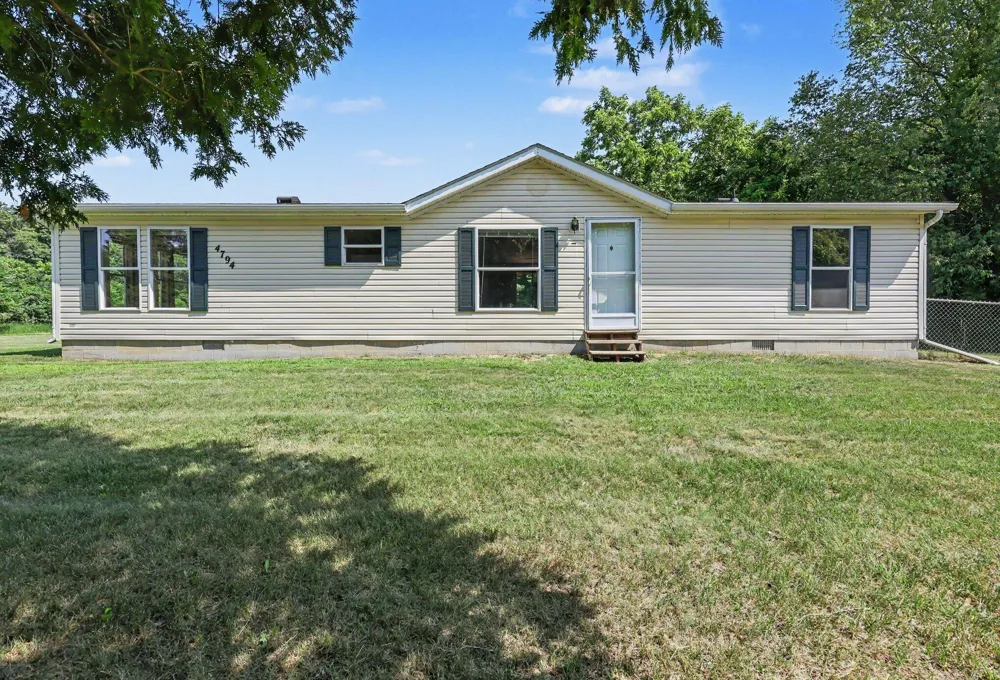 4794 Seymour Road Leoni Township, MI 49201