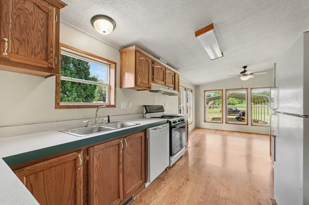 4794 Seymour Road Leoni Township, MI 49201
