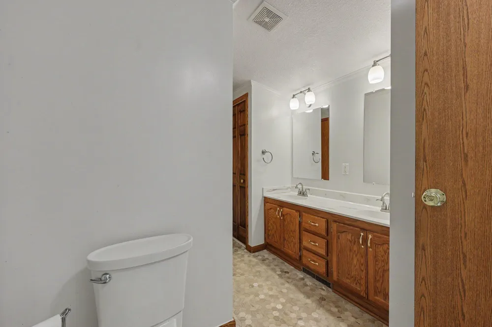 4794 Seymour Road Leoni Township, MI 49201
