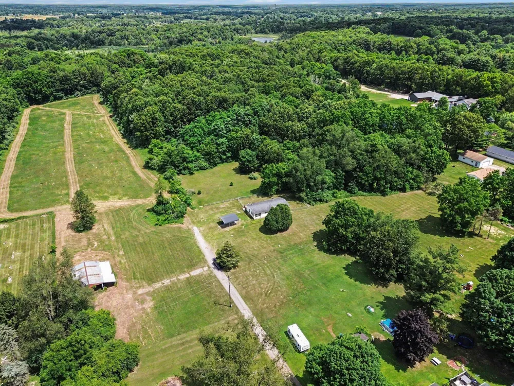 4794 Seymour Road Leoni Township, MI 49201