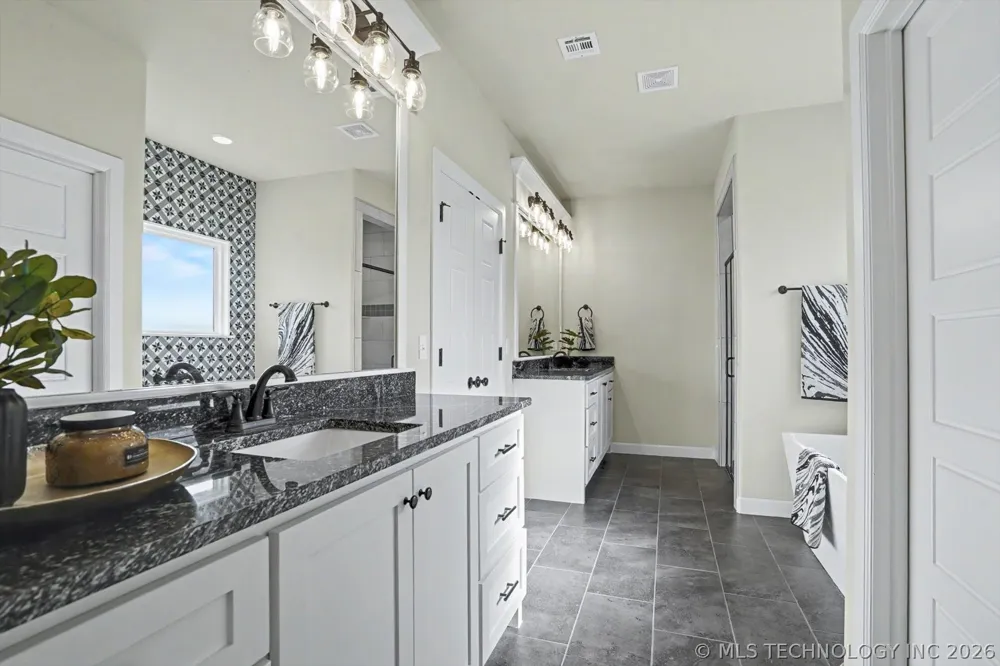 7103 E 139th Street Collinsville, OK 74021