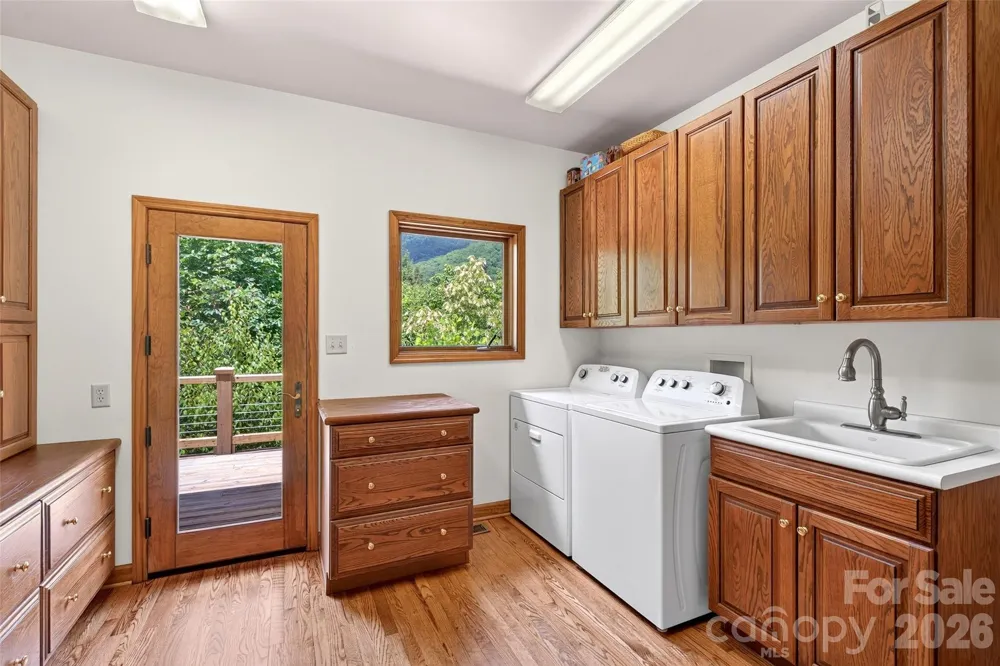 117 Shenandoah Terrace Montreat, NC 28757