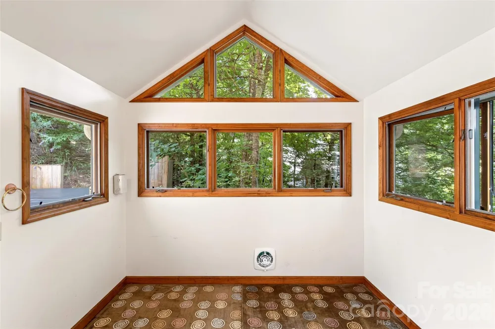 117 Shenandoah Terrace Montreat, NC 28757