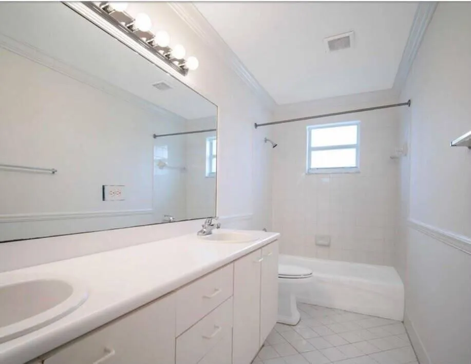 2166 Hacienda Terrace Weston, FL 33327