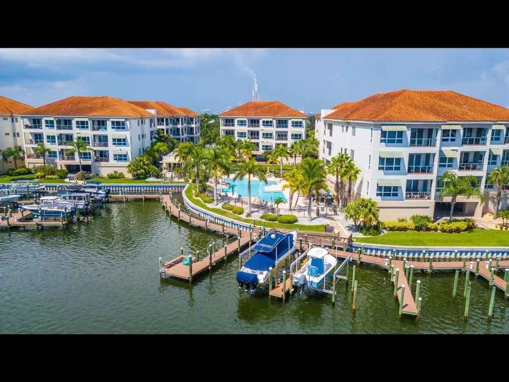 1042 BELLASOL WAY #203 Apollo Beach, FL 33572