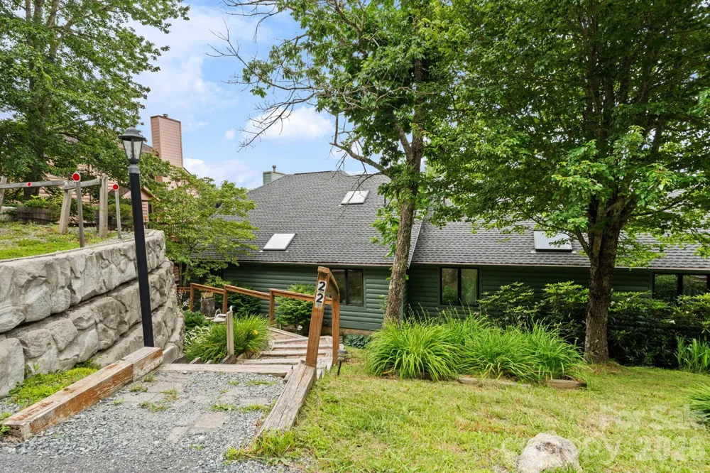 218 Slope View Drive #22 Sugar Mountain, NC 28604