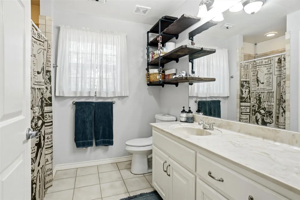 211 Spring Valley Road Paradise, TX 76073