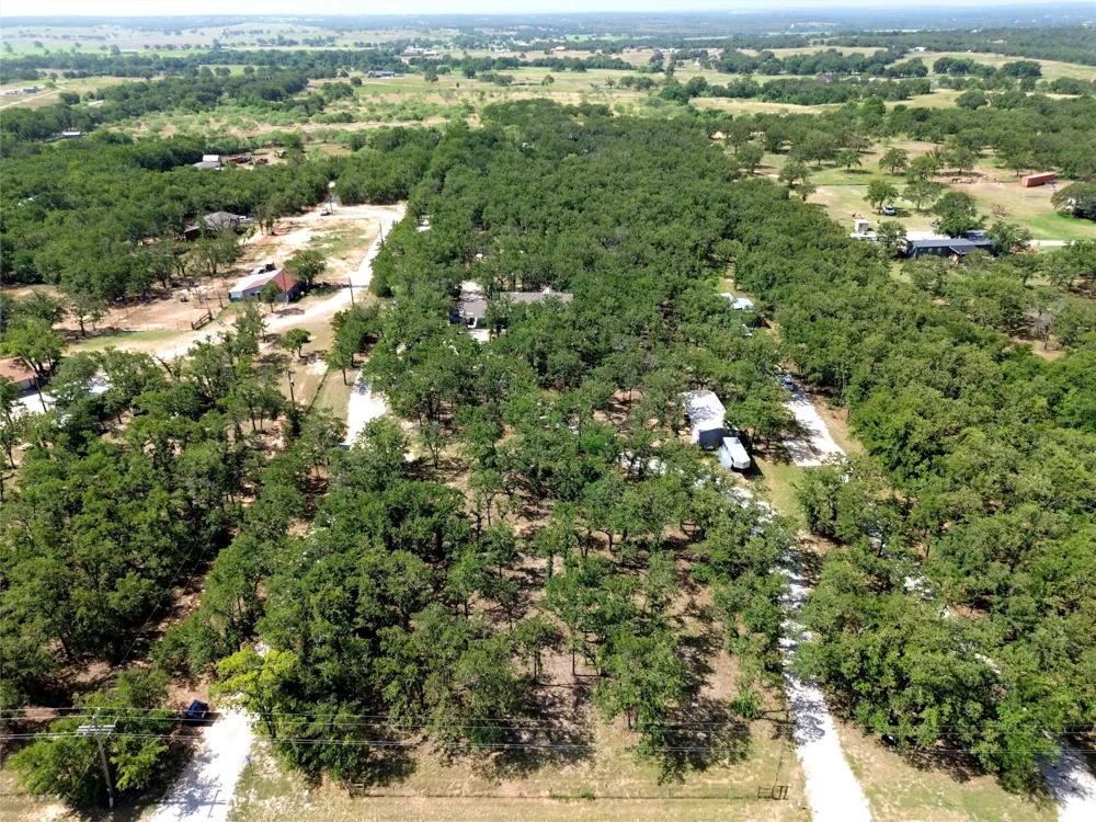 211 Spring Valley Road Paradise, TX 76073