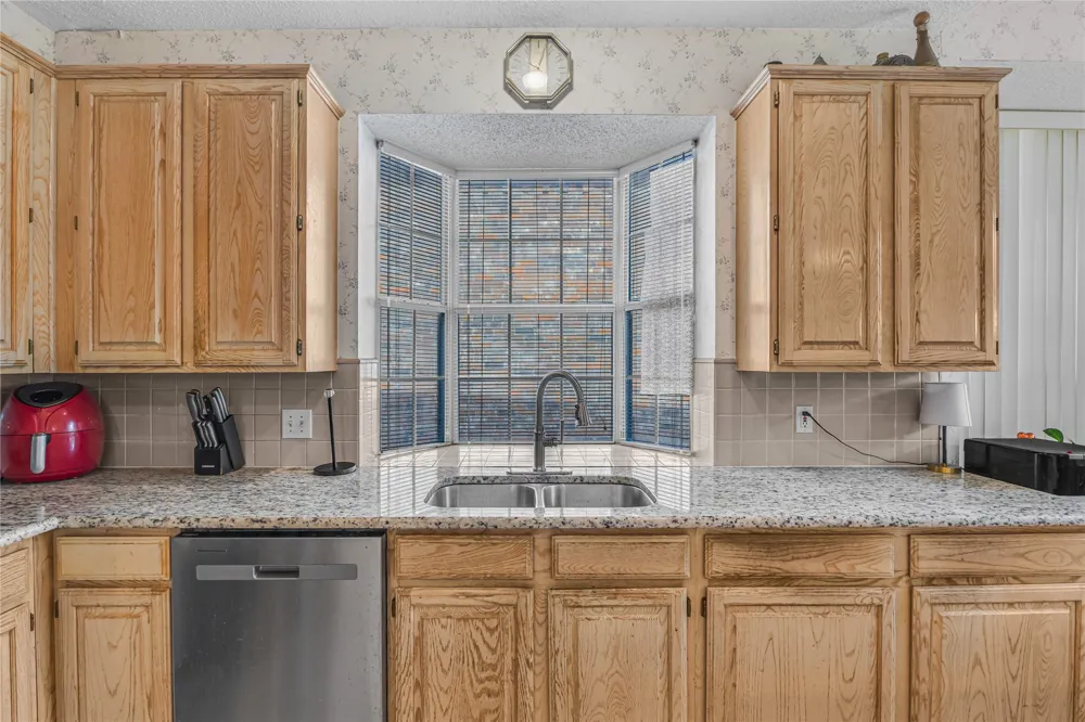 4105 Crest Ridge Drive Irving, TX 75061