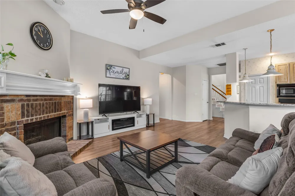 4105 Crest Ridge Drive Irving, TX 75061
