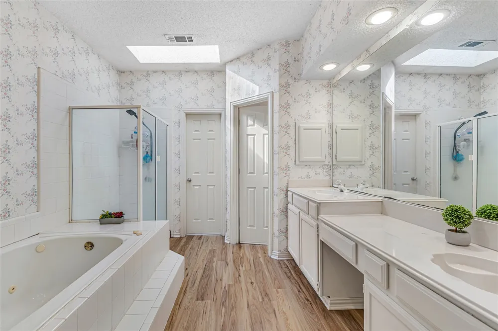 4105 Crest Ridge Drive Irving, TX 75061
