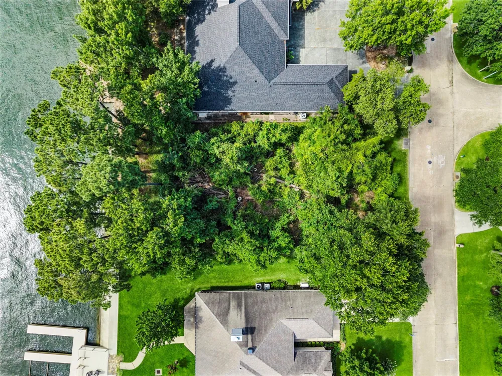 3511 Brookhaven Drive Montgomery, TX 77356