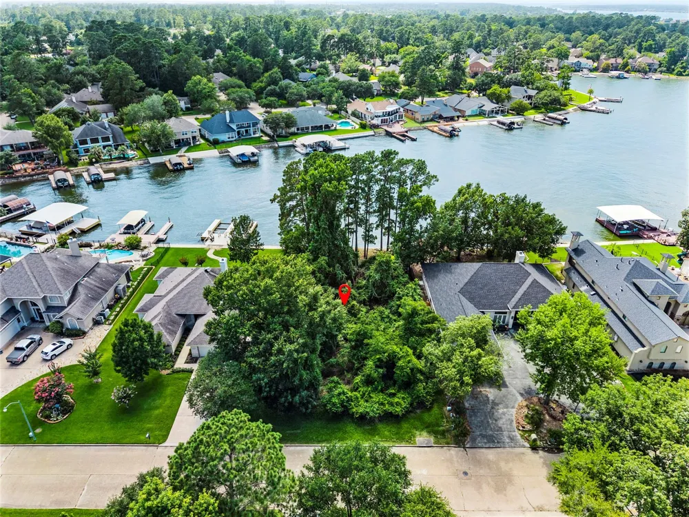 3511 Brookhaven Drive Montgomery, TX 77356