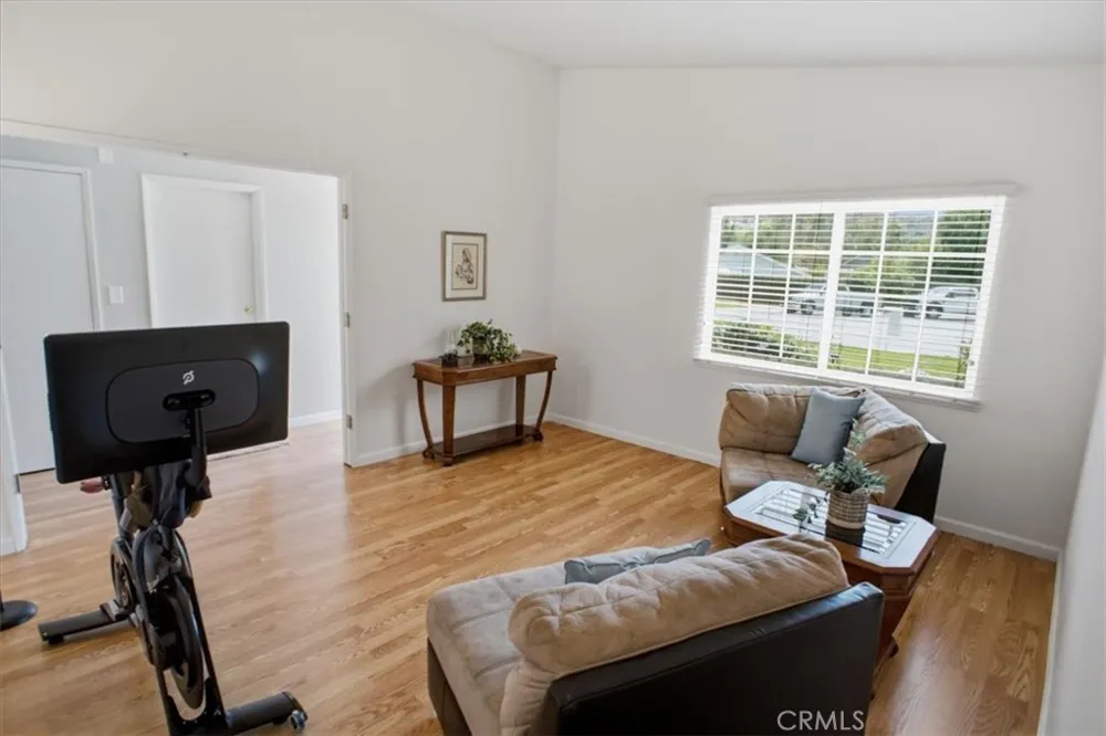 25097 Green Mill Avenue Newhall, CA 91321