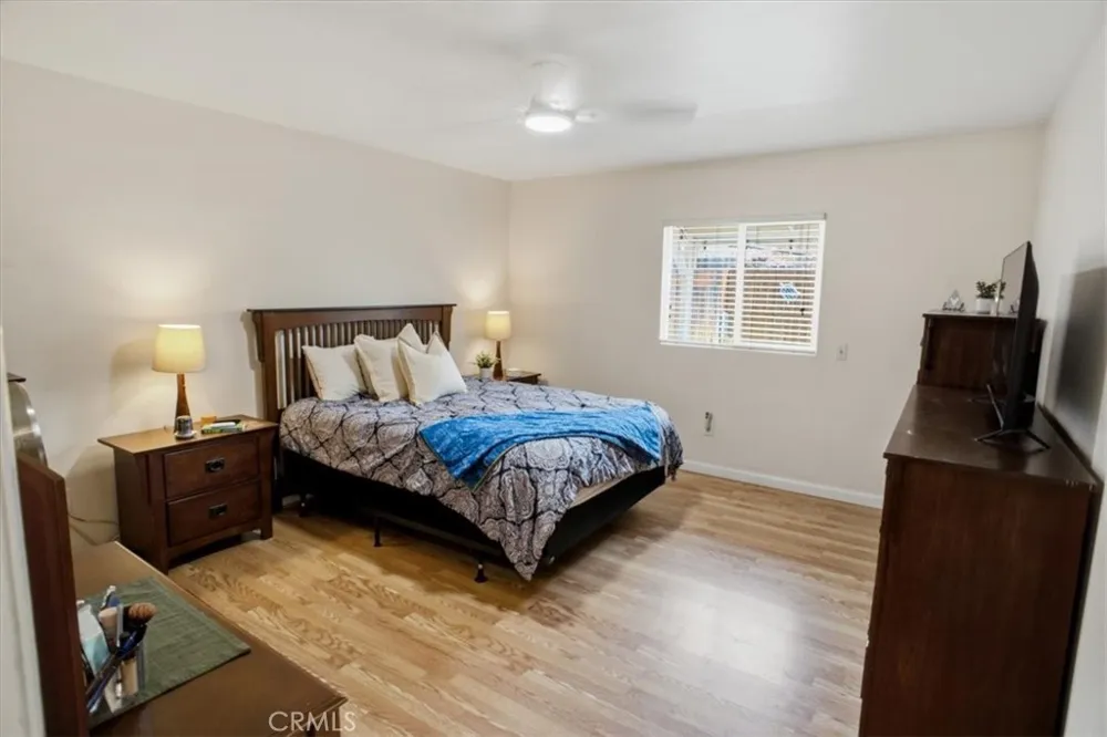 25097 Green Mill Avenue Newhall, CA 91321