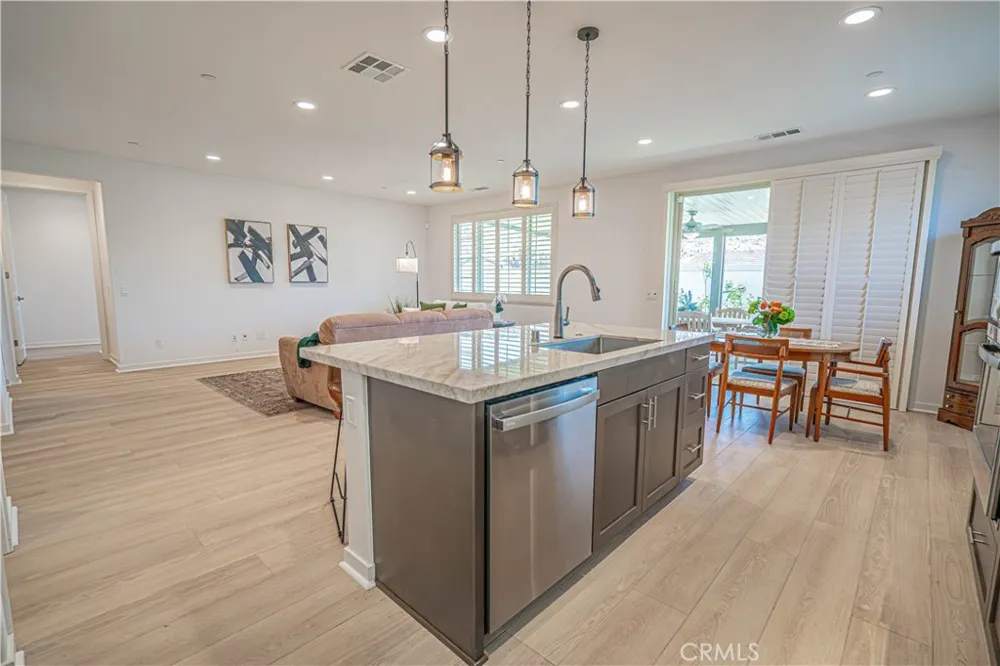 28824 Rise Court Canyon Country, CA 91350