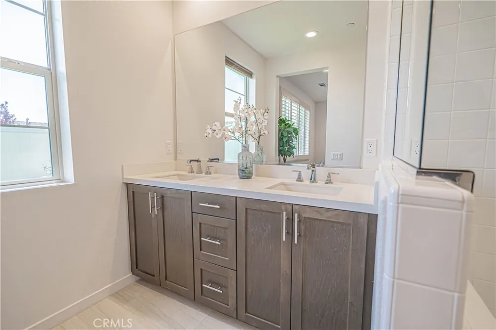28824 Rise Court Canyon Country, CA 91350
