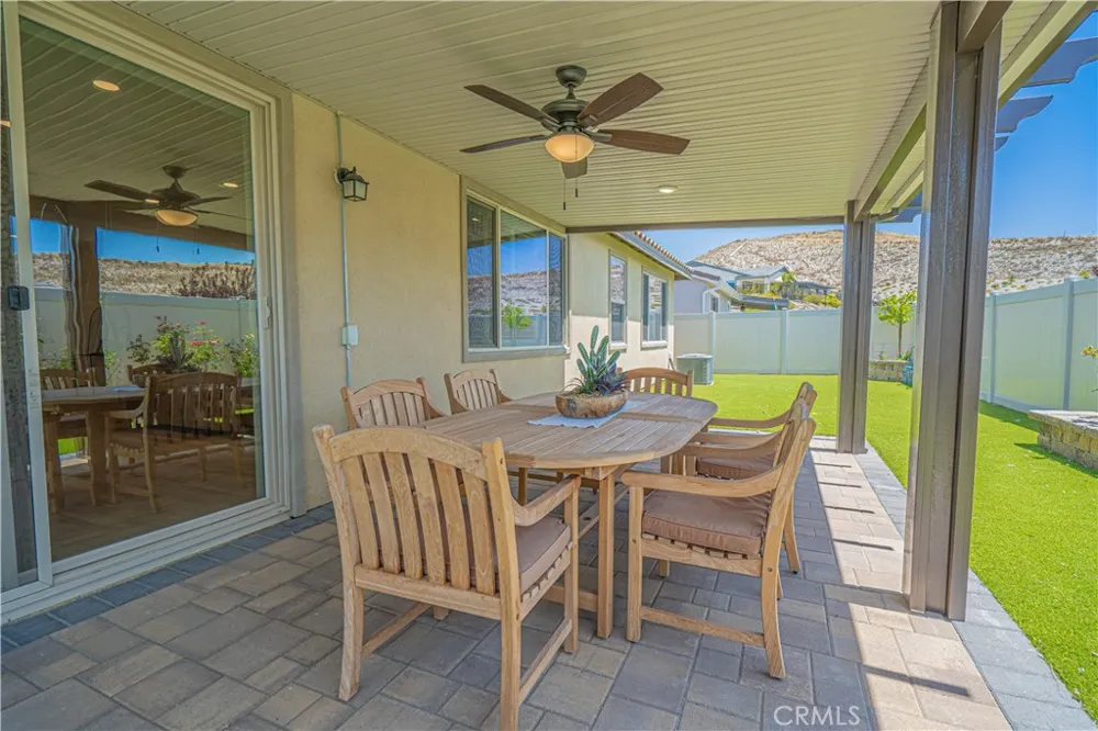 28824 Rise Court Canyon Country, CA 91350