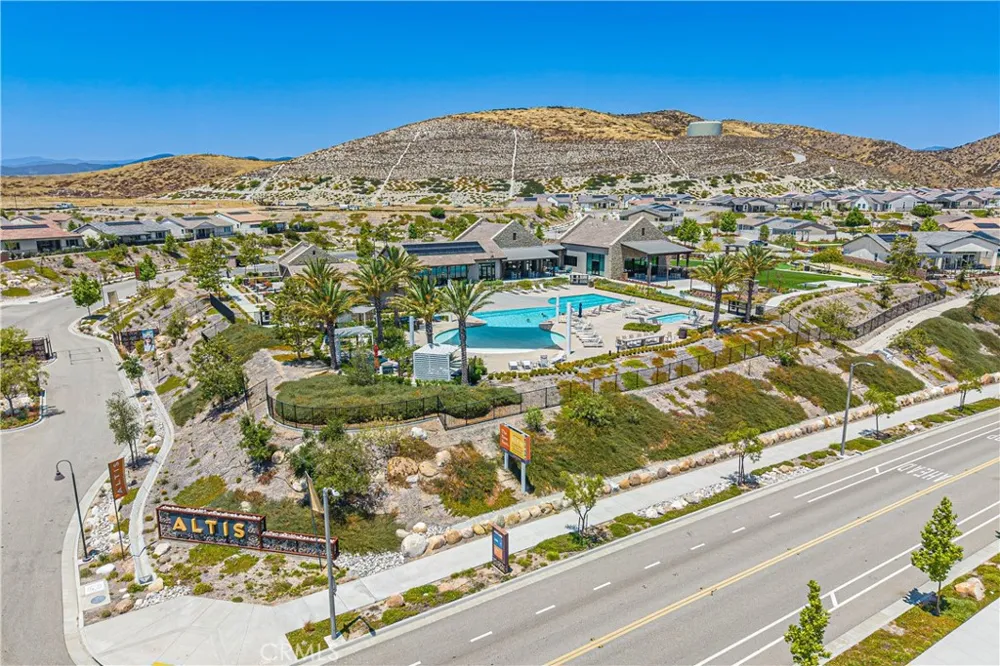 28824 Rise Court Canyon Country, CA 91350
