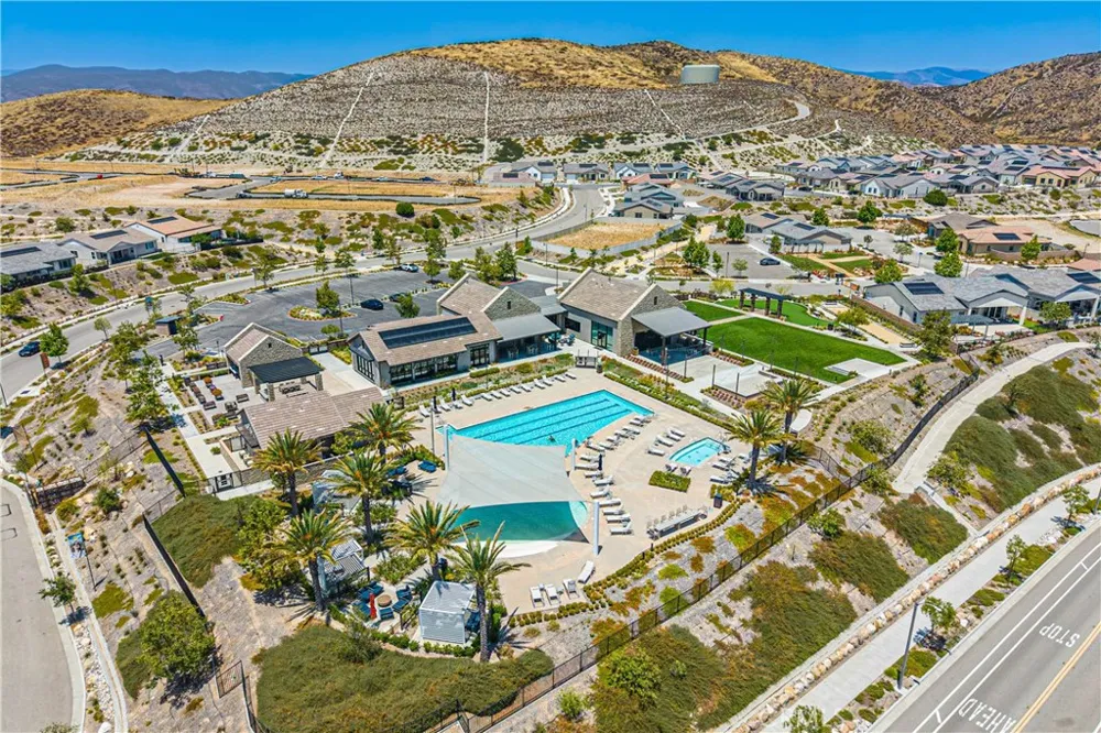 28824 Rise Court Canyon Country, CA 91350