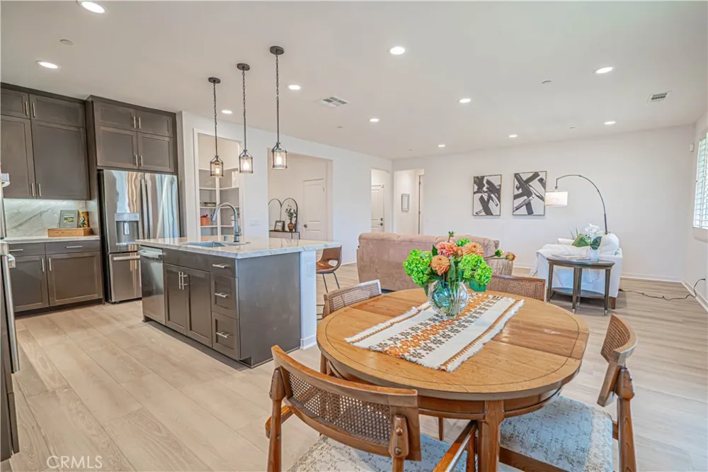 28824 Rise Court Canyon Country, CA 91350