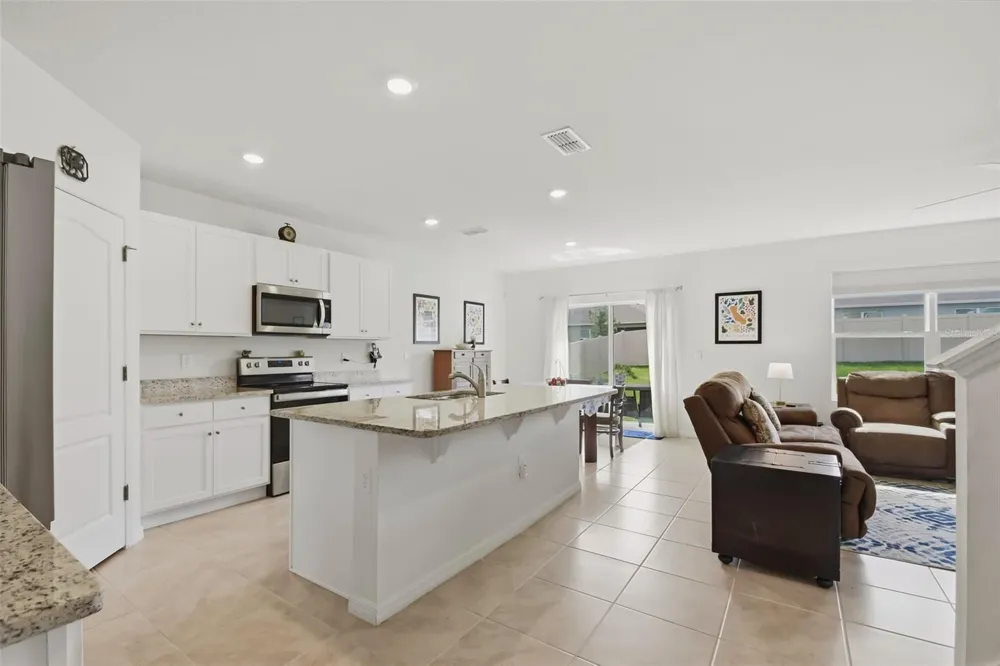 33428 COUNTRY HOUSE DRIVE Sorrento, FL 32776