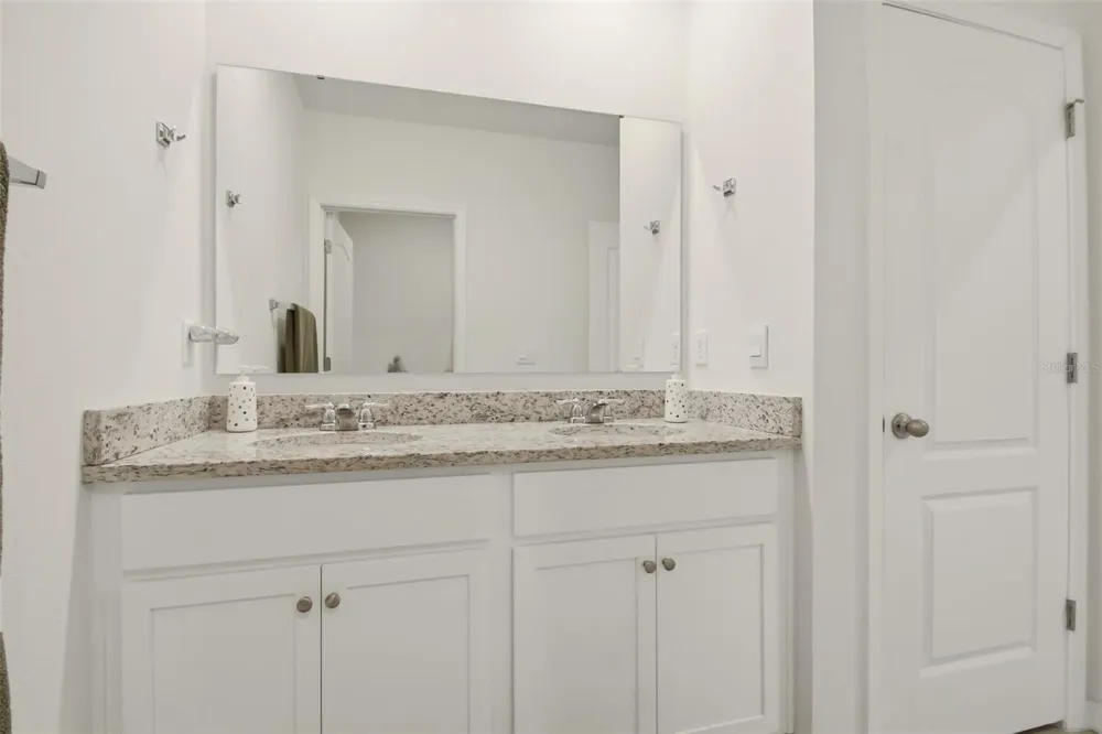33428 COUNTRY HOUSE DRIVE Sorrento, FL 32776
