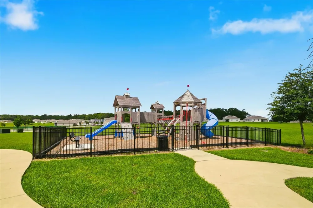 33428 COUNTRY HOUSE DRIVE Sorrento, FL 32776