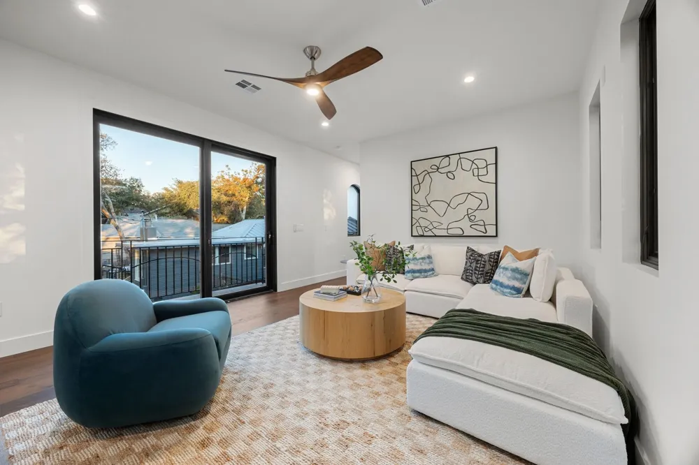 4304 Shoalwood Avenue Austin, TX 78756