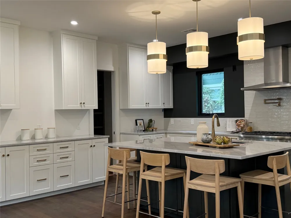 4304 Shoalwood Avenue Austin, TX 78756