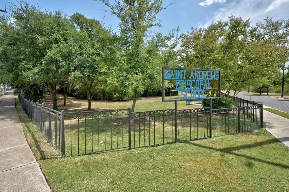 4304 Shoalwood Avenue Austin, TX 78756