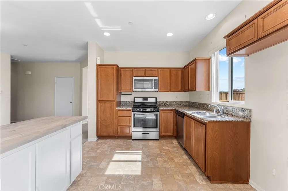 3617 Half Dome Avenue Rosamond, CA 93560