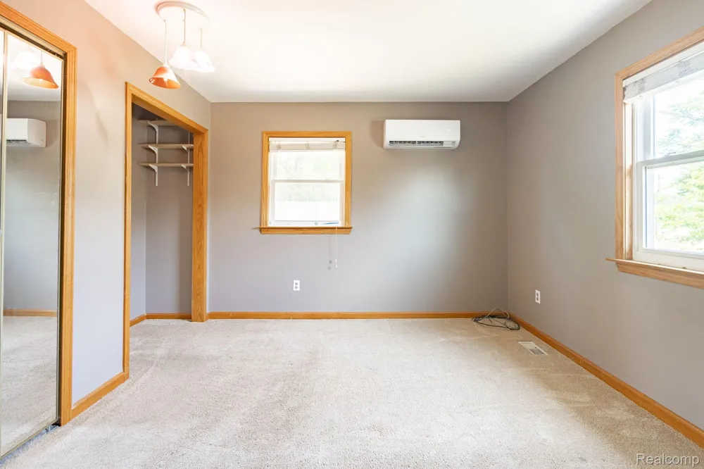 4069 Loch Drive Highland Charter Township, MI 48357