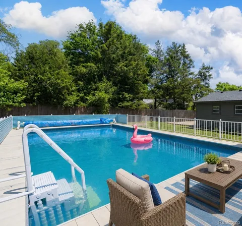 4069 Loch Drive