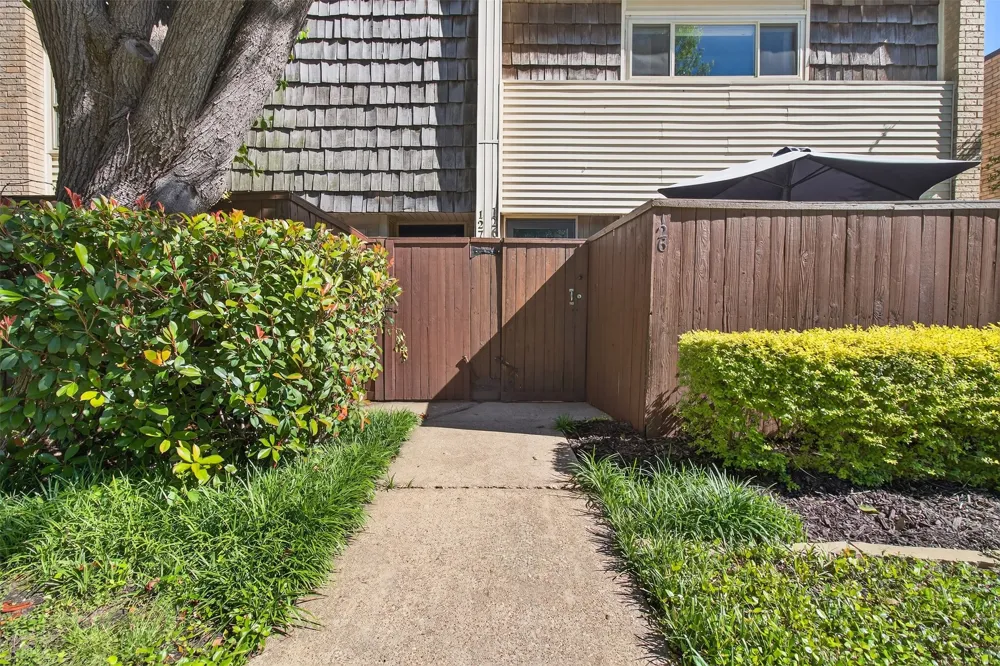 2702 Douglas Avenue #126 Dallas, TX 75219