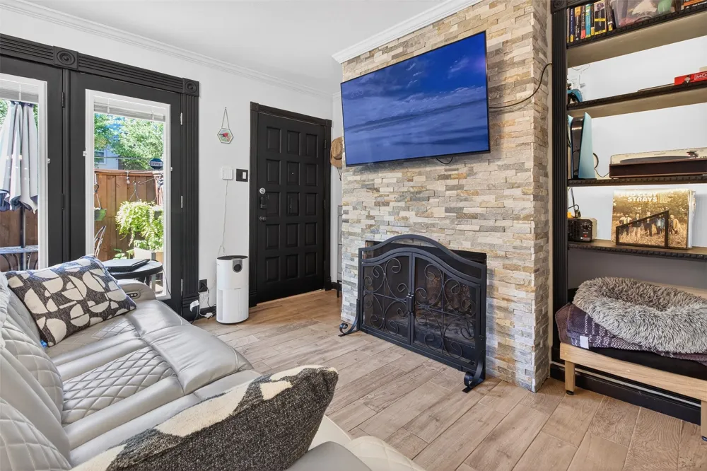 2702 Douglas Avenue #126 Dallas, TX 75219