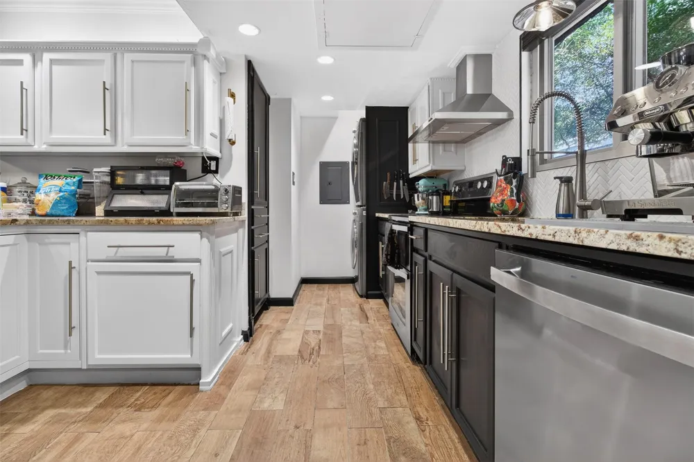 2702 Douglas Avenue #126 Dallas, TX 75219