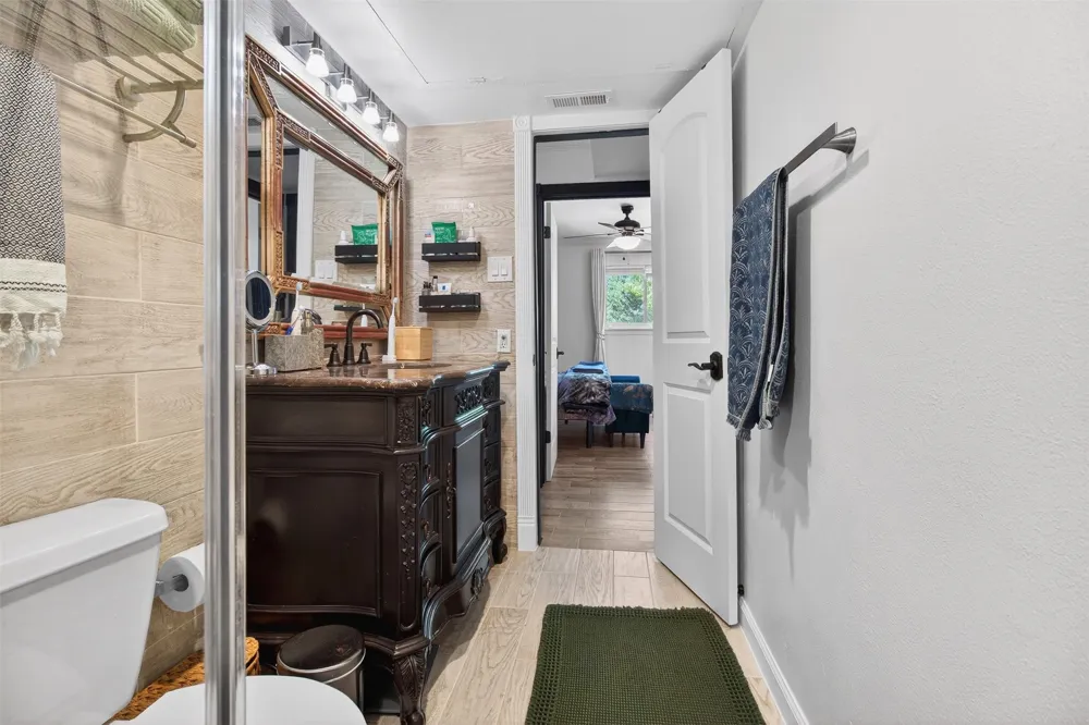 2702 Douglas Avenue #126 Dallas, TX 75219