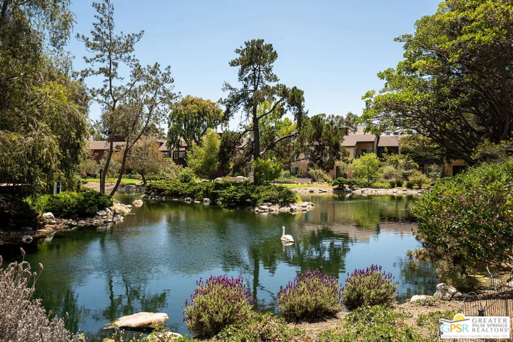 10306 Summertime Lane Culver City, CA 90230