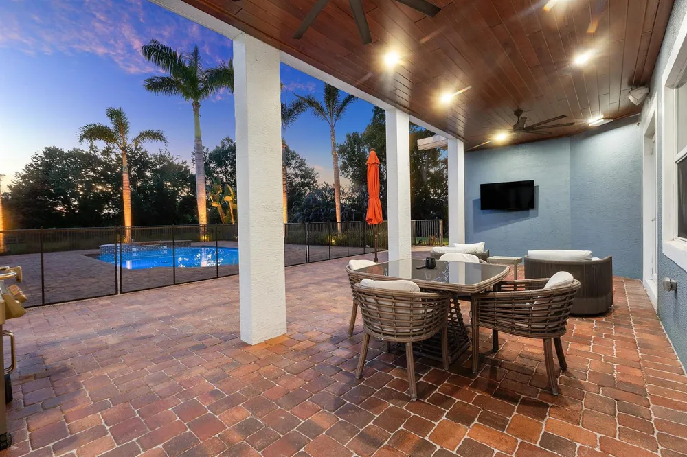 2952 SW Buena Vista Drive Palm City, FL 34990