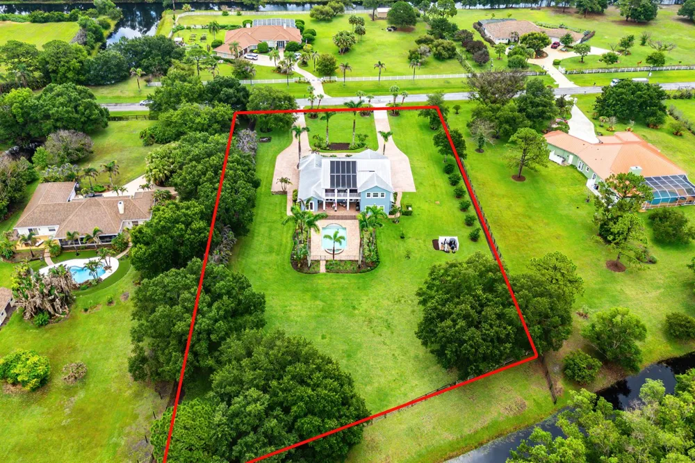 2952 SW Buena Vista Drive Palm City, FL 34990