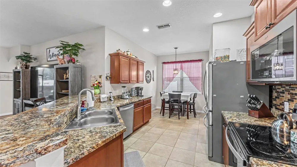 1053 KRENSON WOODS ROAD Lakeland, FL 33813