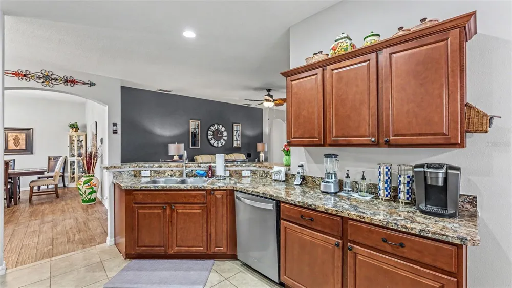 1053 KRENSON WOODS ROAD Lakeland, FL 33813
