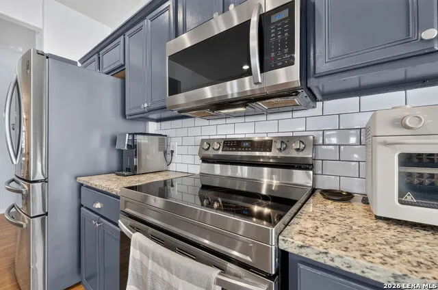26030 STARLING HL San Antonio, TX 78260