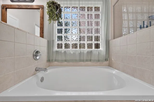 26030 STARLING HL San Antonio, TX 78260