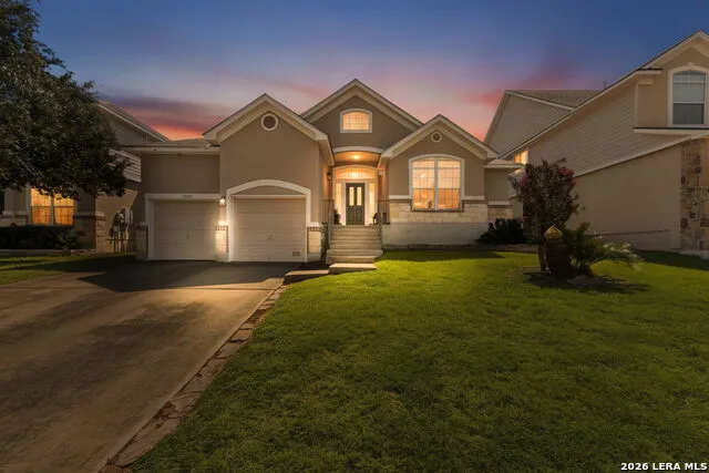 26030 STARLING HL San Antonio, TX 78260