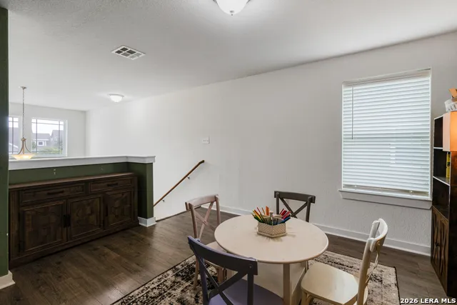5114 WELLS PARK Marion, TX 78124